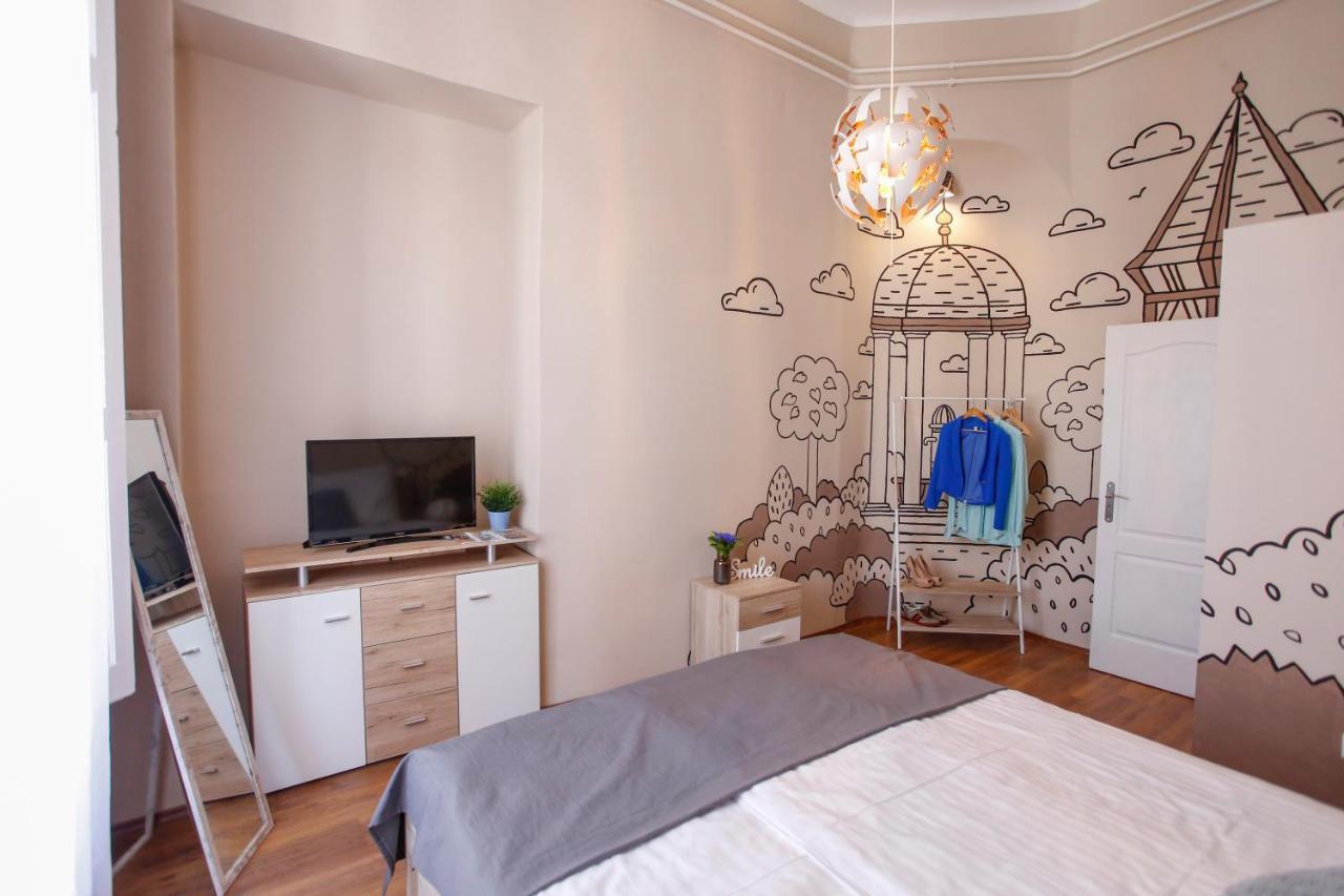 Urania Apartmanhaz Eger Exterior foto