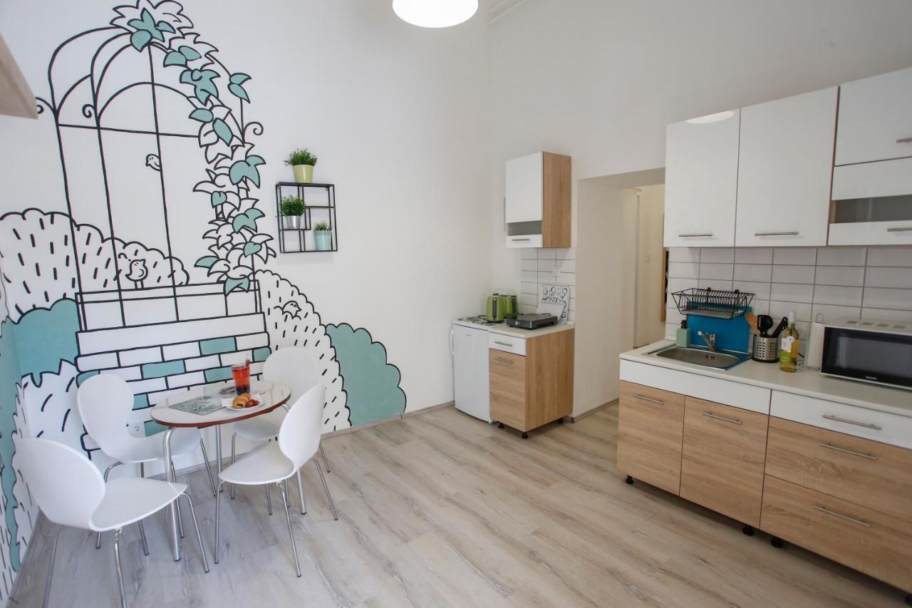 Urania Apartmanhaz Eger Exterior foto